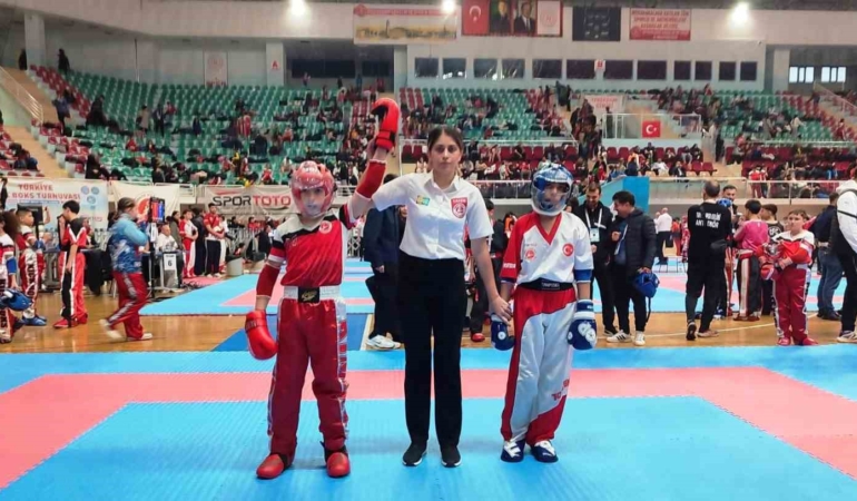Körfez’in genç kick boksçuları Diyarbakır’dan madalyayla döndü