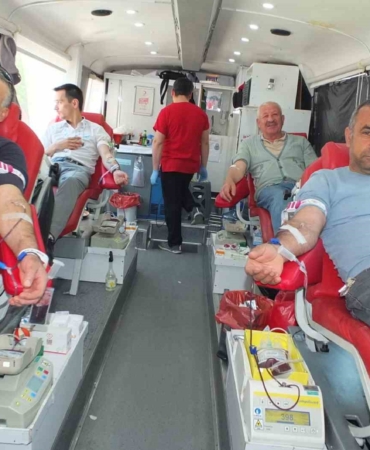 Burhaniyeliler kan bağışını sevdi