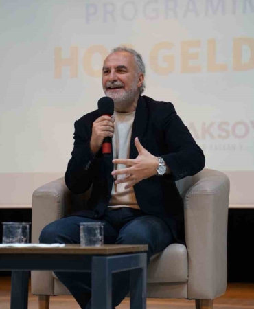 Yazar Tarık Tufan Esenyurt’ta okurlarıyla buluştu