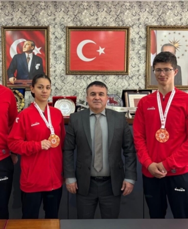 Bilecikli sporculardan kick boksta Türkiye derecesi