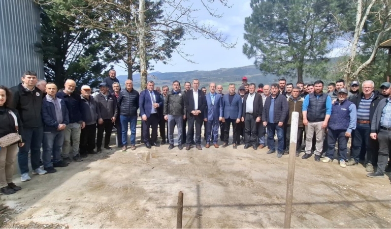 Bilecik’te gübreleme ve budama eğitimi verildi