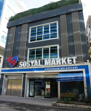 Kağıthane’de sosyal destek elden gönüle büyüyor