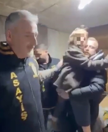 Alman anne "Nazar"a geldi