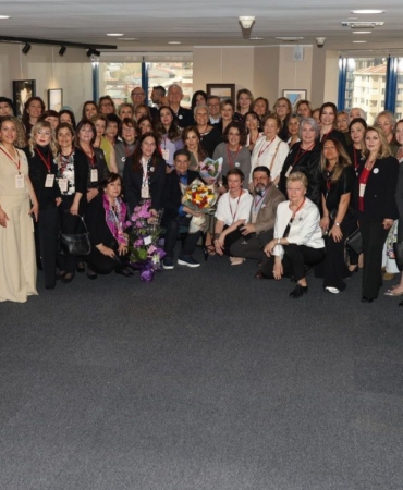 "Toz ve Işık" pastel sergisi kapılarını açtı