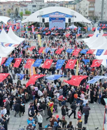 Küçükçekmece’de 23 Nisan, gün boyu süren etkinliklerle kutlandı