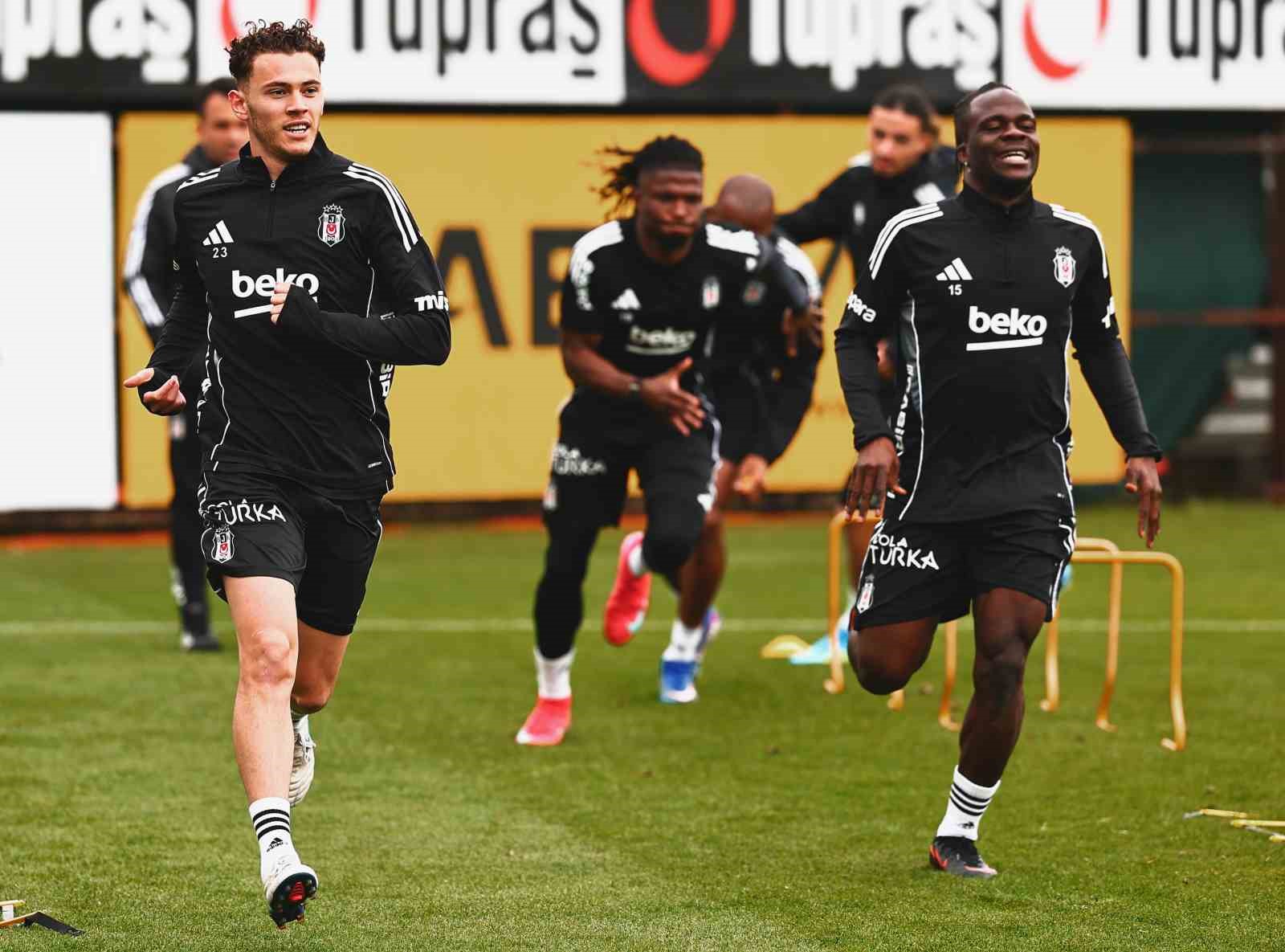 Beşiktaş’ta Samsunspor mesaisi devam etti