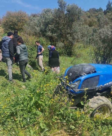 Traktör kazasında ağır yaralan sürücü hayatını kaybetti