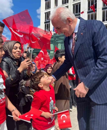 Ümraniye’de 23 Nisan coşkusu yaşandı