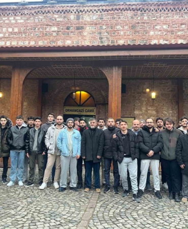 Bilecik’te KYK öğrencileri sabah namazında buluştu