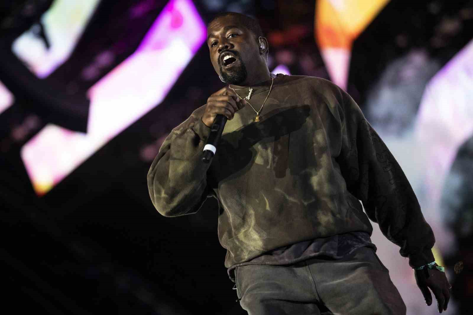 Kanye West’ten dünya rekoru: 150 milyonluk sahnede 100 bin kişiye konser verecek