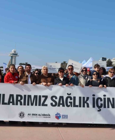 Tuzla’da Dünya Sağlık Haftası’na özel hareketli kutlama: Vatandaşlar hep beraber spor yaptı