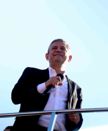 CHP Genel Başkanı Özel: "Ülkeyi düze çıkartmak için üstümüze ne düşerse yaparız, kendimizden eminiz"