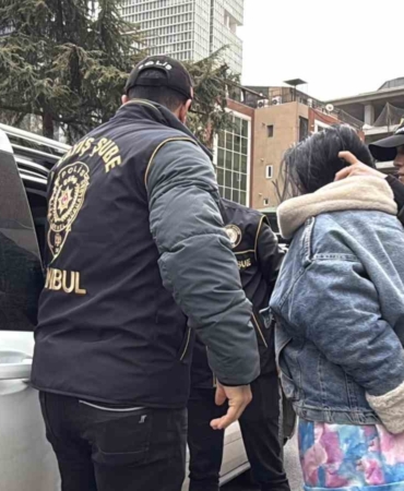 Avcılar’da tokatla başlayan tartışma cinayetle bitti: 1’i kadın 3 şüpheli gözaltına alındı