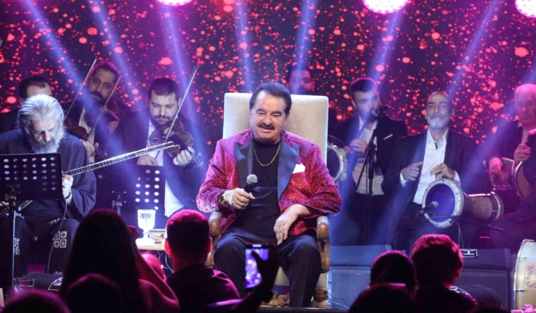 İbrahim Tatlıses hastanede, “Tedbiren yoğun bakıma servisine alınmıştır”