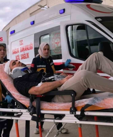 İş yerine sopalarla girip ortalığı savaş alanına çevirdiler: 4 yaralı