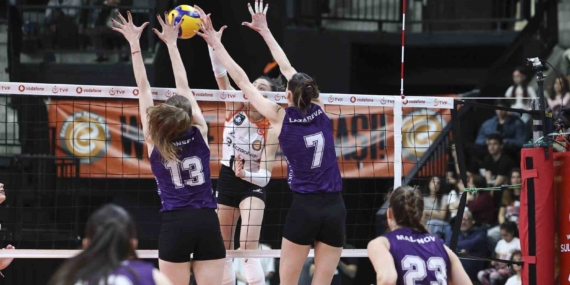 Eczacıbaşı Dynavit seride 1-0 öne geçti