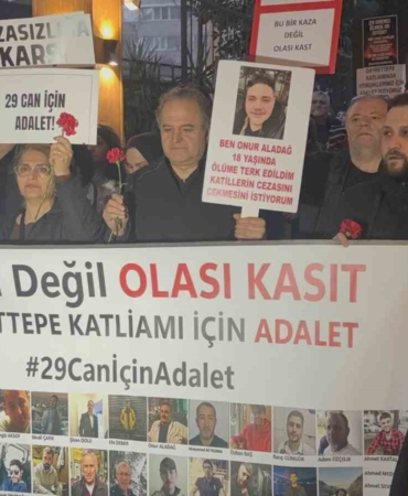 Beşiktaş’taki gece kulübü yangınında hayatını kaybeden 29 kişi anıldı