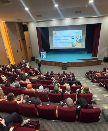 Sakarya’da "Otizmi Anlamak" paneli düzenlendi