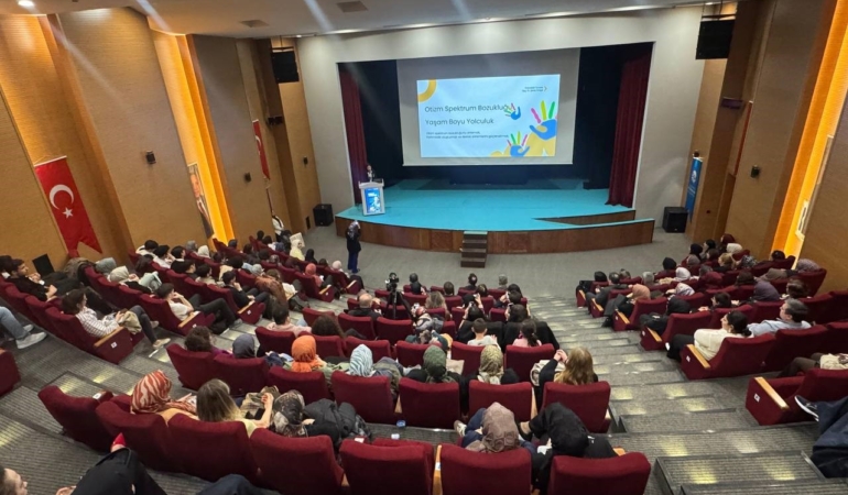 Sakarya’da “Otizmi Anlamak” paneli düzenlendi