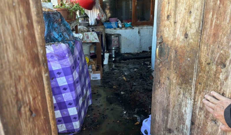 Bilecik’te kullanılmayan kömür kazanından yangın çıktı