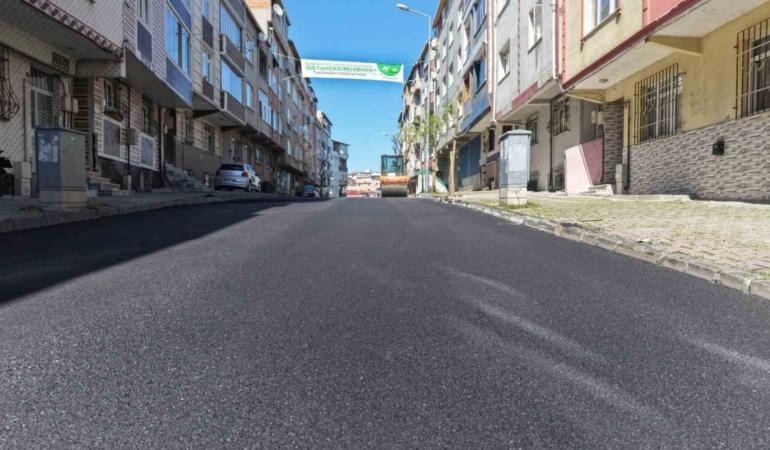 Sultangazi’de asfalt çalışmaları sürüyor