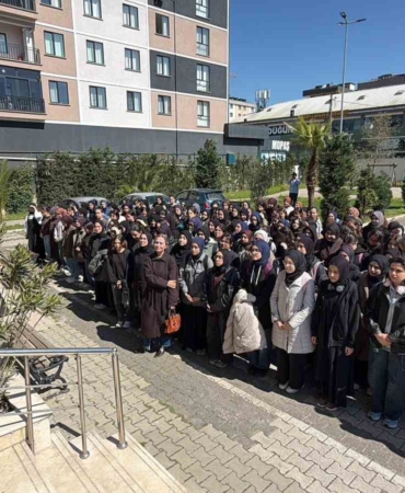 Sultanbeyli’de okullarda güvenlik ve psikolojik destek vurgusu: "Velilerimiz müsterih olsun, emniyetimizle sürekli iş birliği halindeyiz"