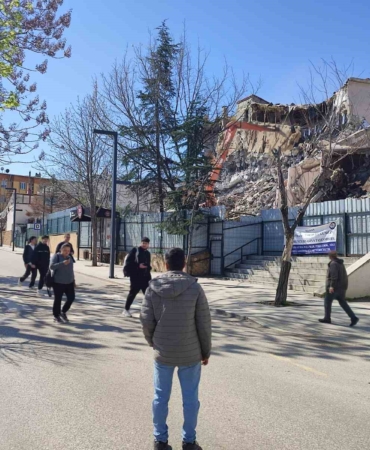 Keşan’da tehlikeli yıkıma 160 bin TL ceza kesildi