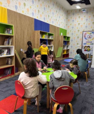 Kağıthane’de gençler için kültürel ve sportif faaliyet programları sürdürülüyor