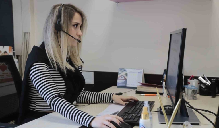 Kağıthane Belediyesi çağrı merkezinden vatandaşlara hizmet