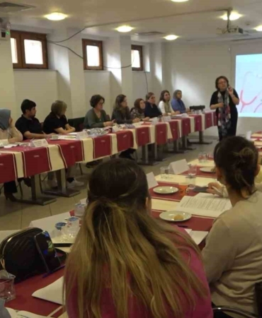 Yalova’da "Emzirme Danışmanlığı ve Ulusal Değerlendirici Sağlık Personeli Eğitimi"