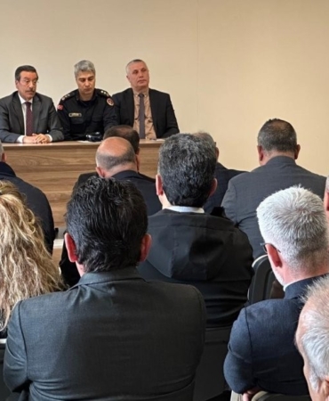 Burhaniye’de okul güvenliği toplantısı yapıldı