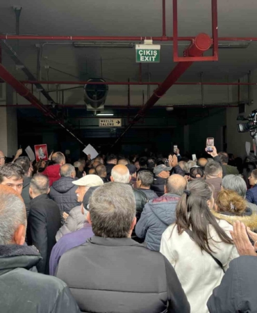 Bursa Büyükşehir Belediye Meclisi’ndeki seçim öncesi gerginlik yaşandı