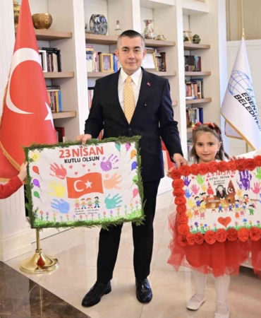 Esenyurt Belediye Başkan Vekili Aksoy’a 23 Nisan’da anlamlı ziyaret