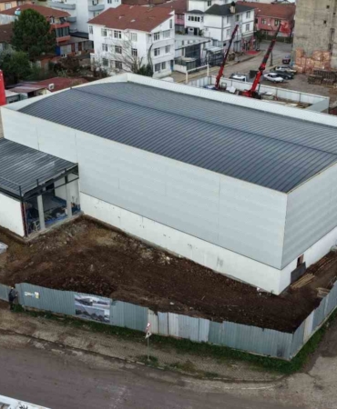 Başiskele’de "Genc-i Âlâ Kapalı Spor Salonu" yükseliyor
