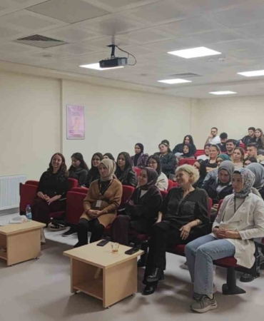 Üniversite öğrencileri AFAD ve Sağlıklı Hayat Merkezi’ne teknik gezi