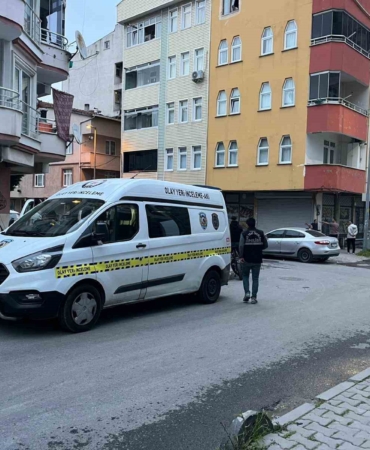 Küçükçekmece’de husumetliler arasında silahlı çatışma: 1 yaralı