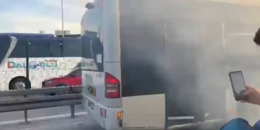 Kağıthane’de metrobüste yangın çıktı