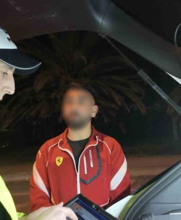 Sahilde tehlikeli yolculuk pahalıya patladı: Polisle diyaloğu dikkat çekti