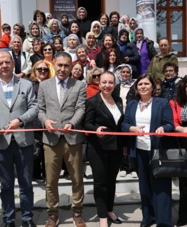 Kursiyerlerin el emeği ürünleri görücüye çıktı