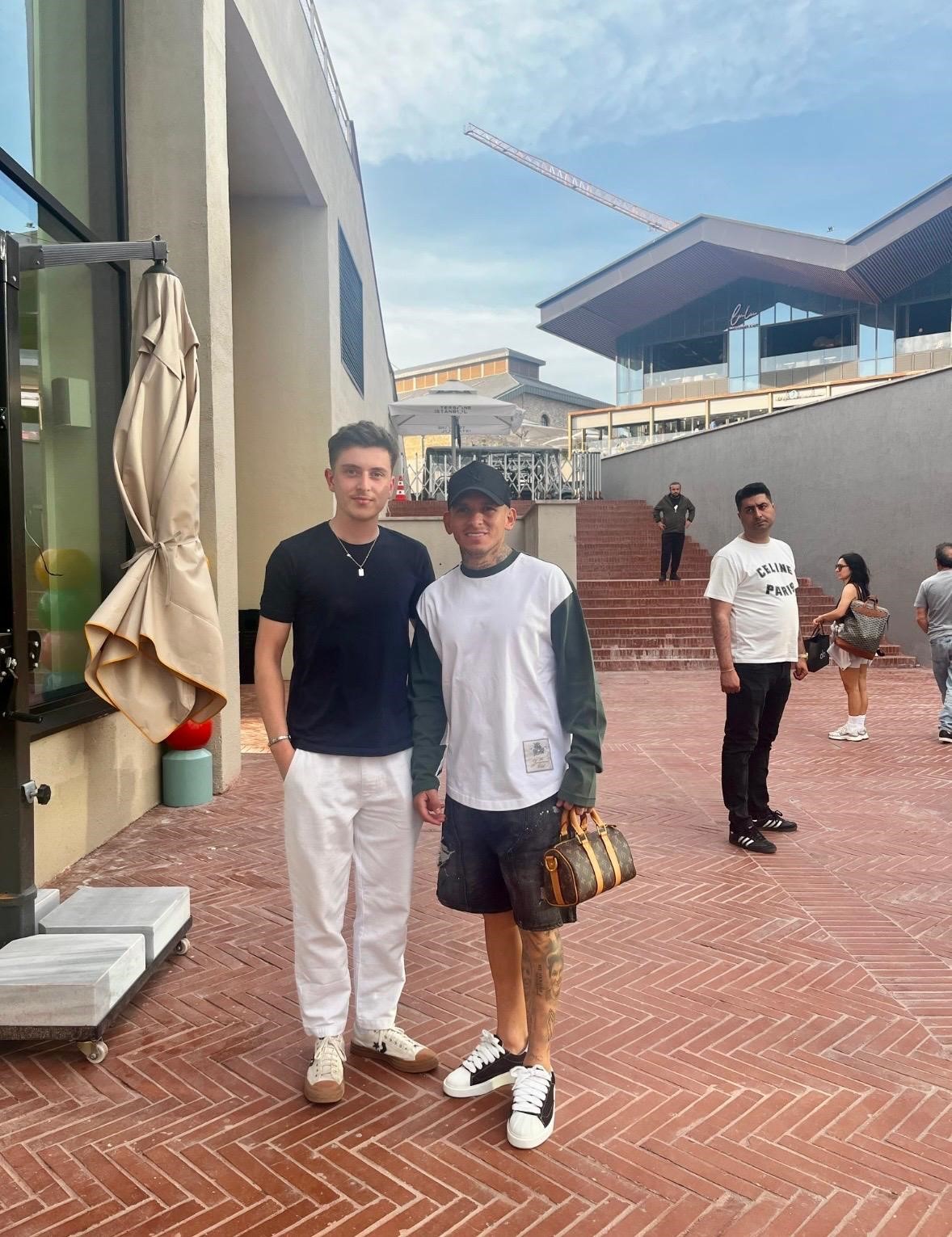 Torreira ve şüpheli aynı karede: "Hayranımla fotoğraf çekildikten sonra yanıma yaklaşarak yumruk attı ne olduğunu anlamadım"
