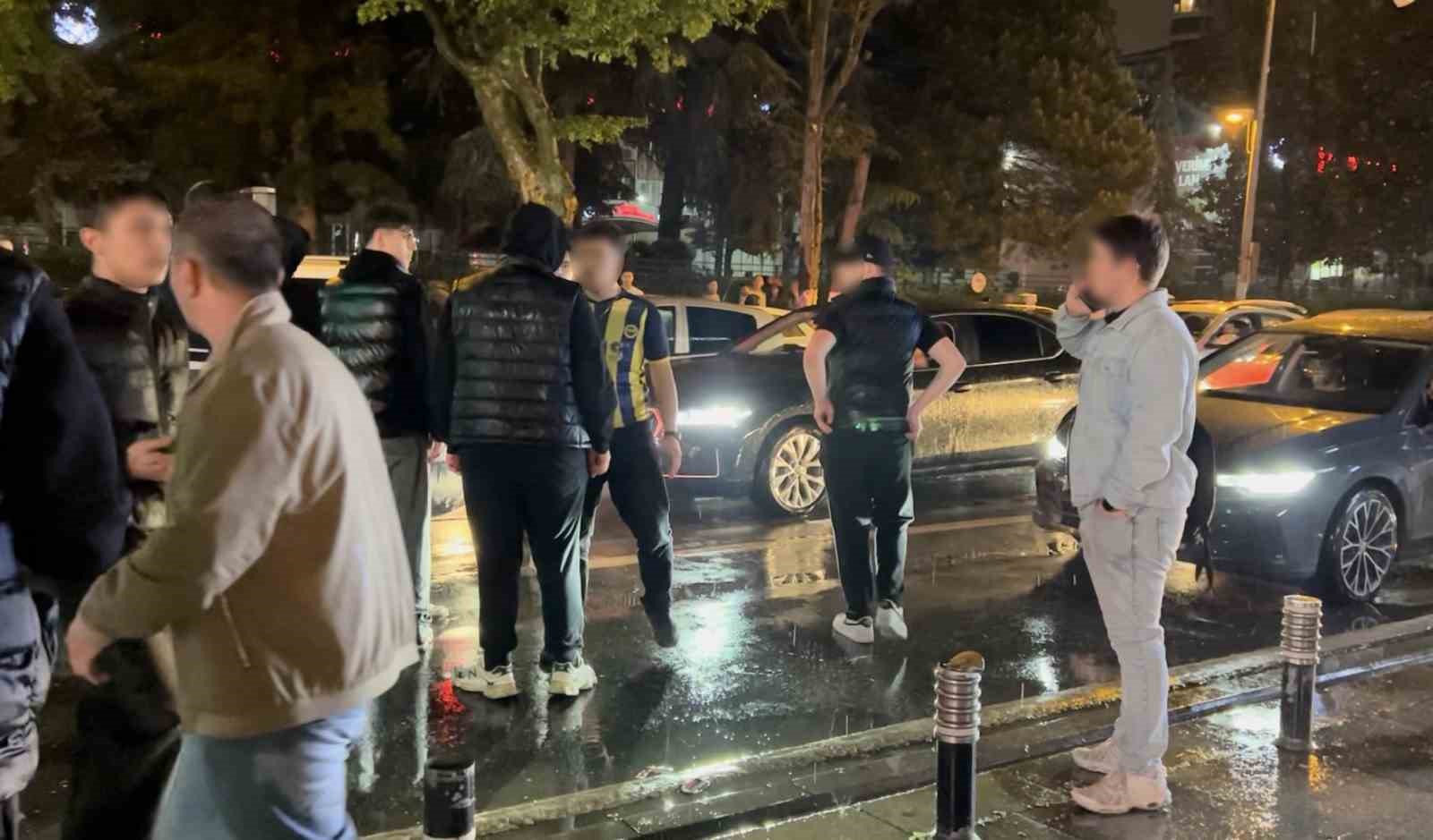 Bağdat Caddesi’nde şampiyonluk kutlamasında gerginlik