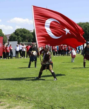 Burhaniye’de 19 Mayıs coşkusu yaşandı