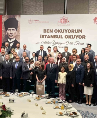 İstanbul Valisi Gül: "Son üç senede sizlerin de destekleriyle 7 milyon 300 bin ilave kitap temin ettik"