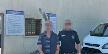 Uzaklaştırma kararını hiçe saydı, polise direndi