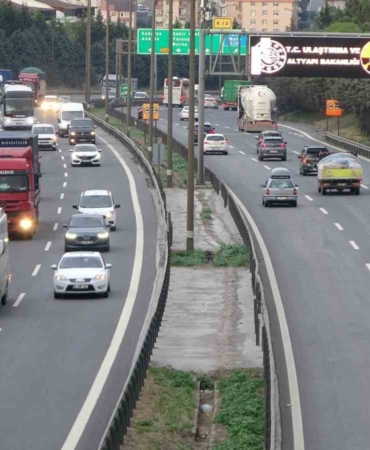 Kocaeli’de bayram trafik tedbirleri kapsamında ağır vasıta geçişlerine kısıtlama