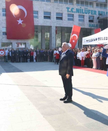 Nilüfer, 19 Mayıs’ı Cumhuriyet Meydanı’nda karşıladı