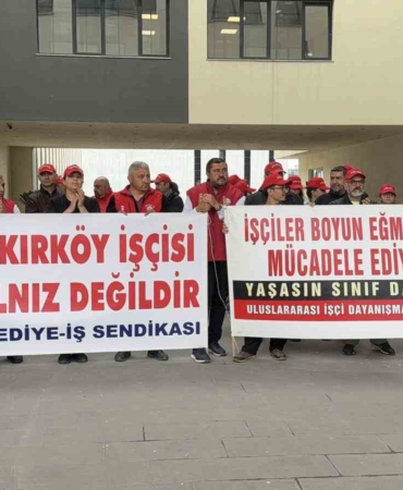 Bakırköy Belediyesi önünde "işten çıkarma" tepkisi