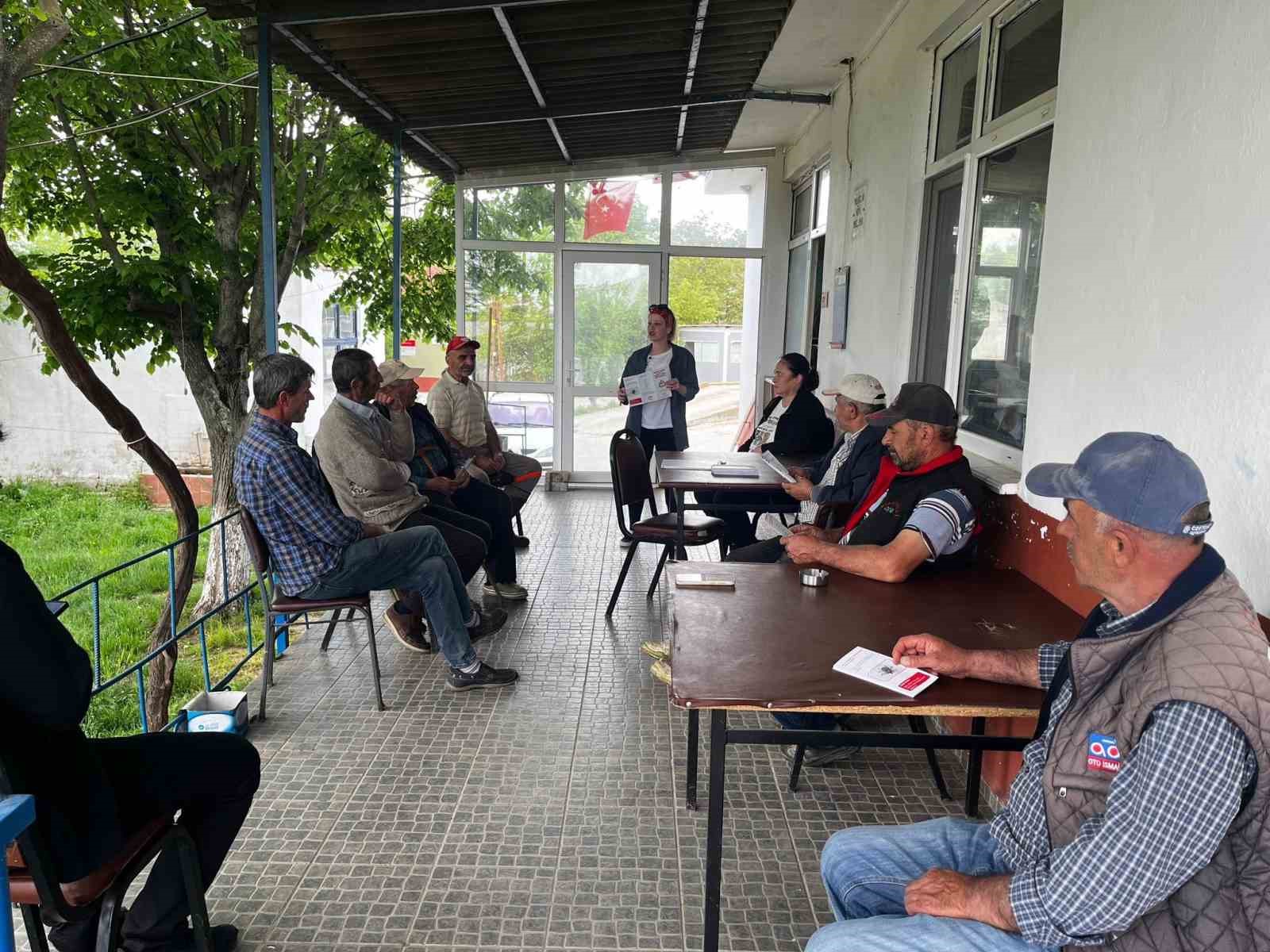 Kofçaz köylerinde KKKA ve kist hidatik hastalığı eğitimi