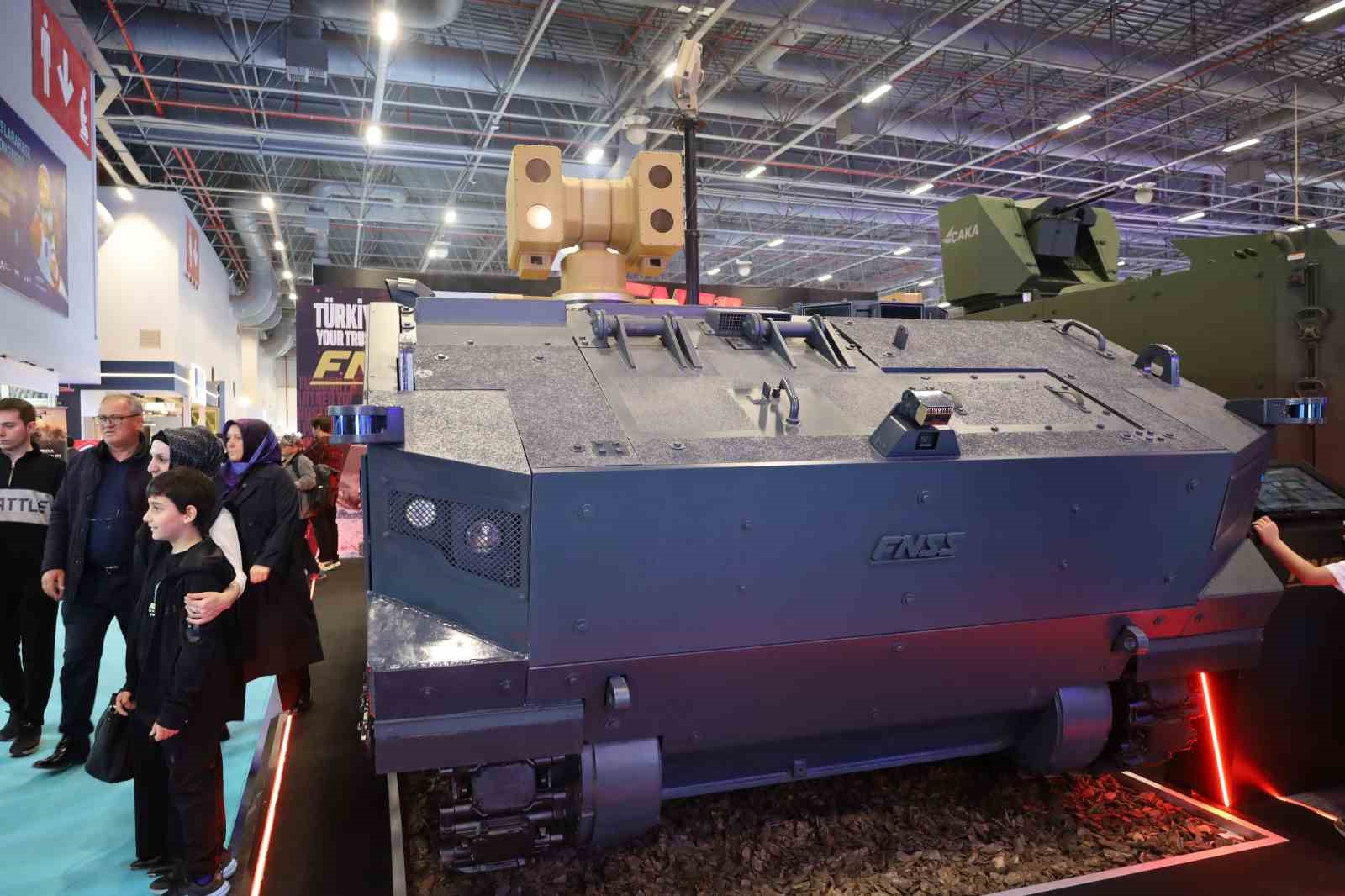 Dünyada ilk hibrit motorlu ALKA-KAPLAN HİBRİT aracı, dronları havada yakarak imha ediyor