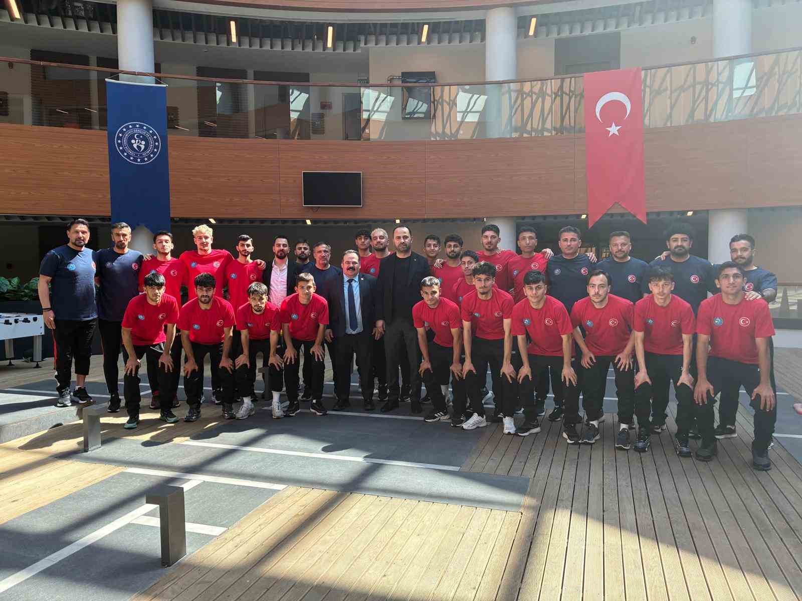 İşitme Engelliler U23 Milli Takımı, son kampını Riva’da yaptı